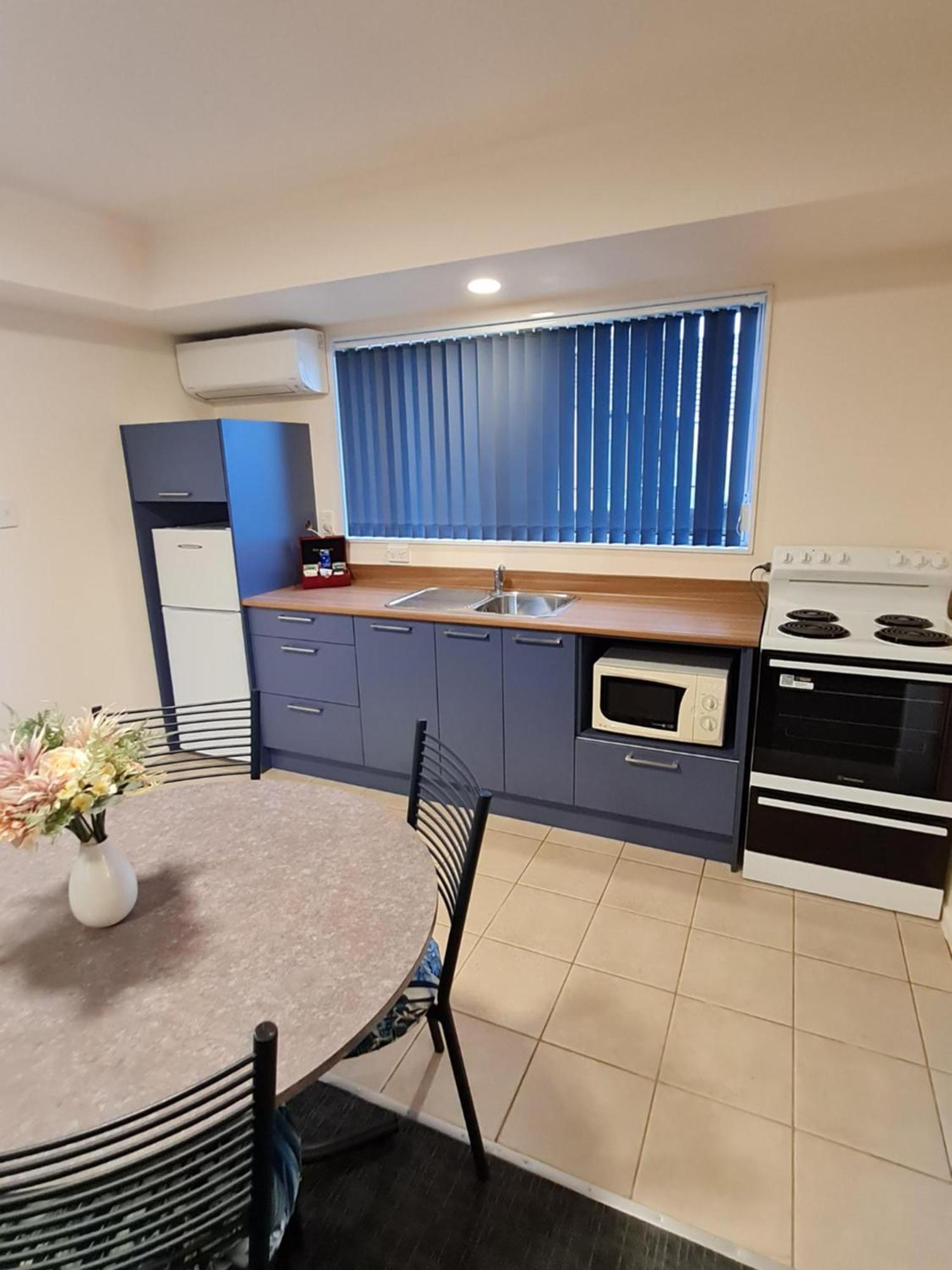 Avenue Heights Motel Whangarei Bagian luar foto