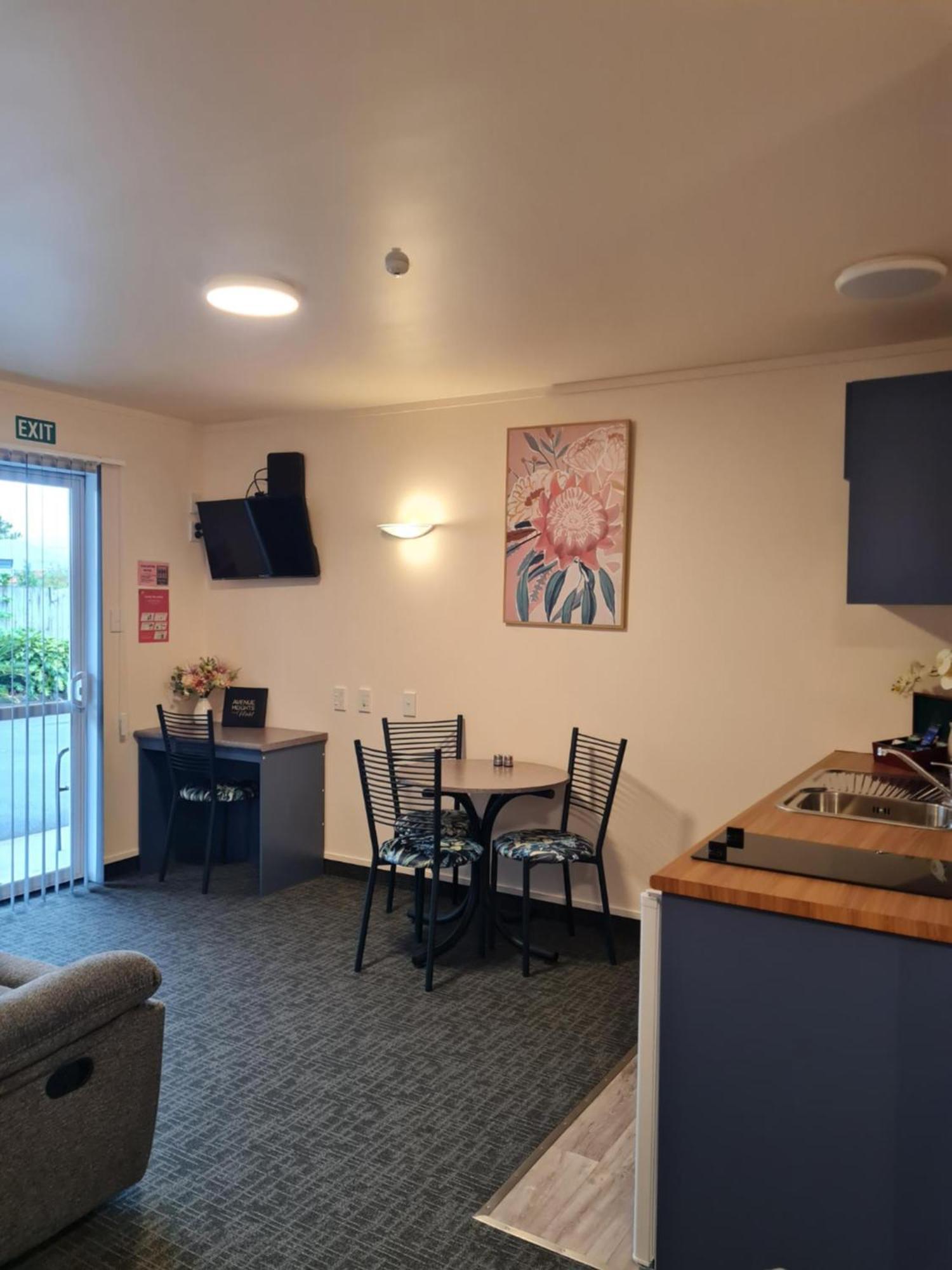 Avenue Heights Motel Whangarei Bagian luar foto