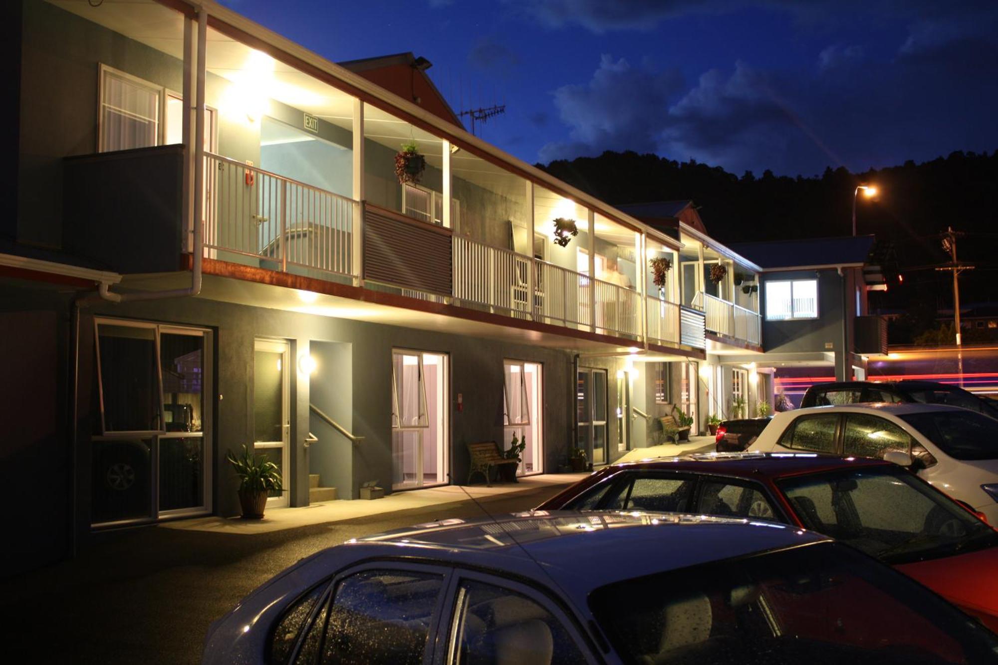 Avenue Heights Motel Whangarei Bagian luar foto