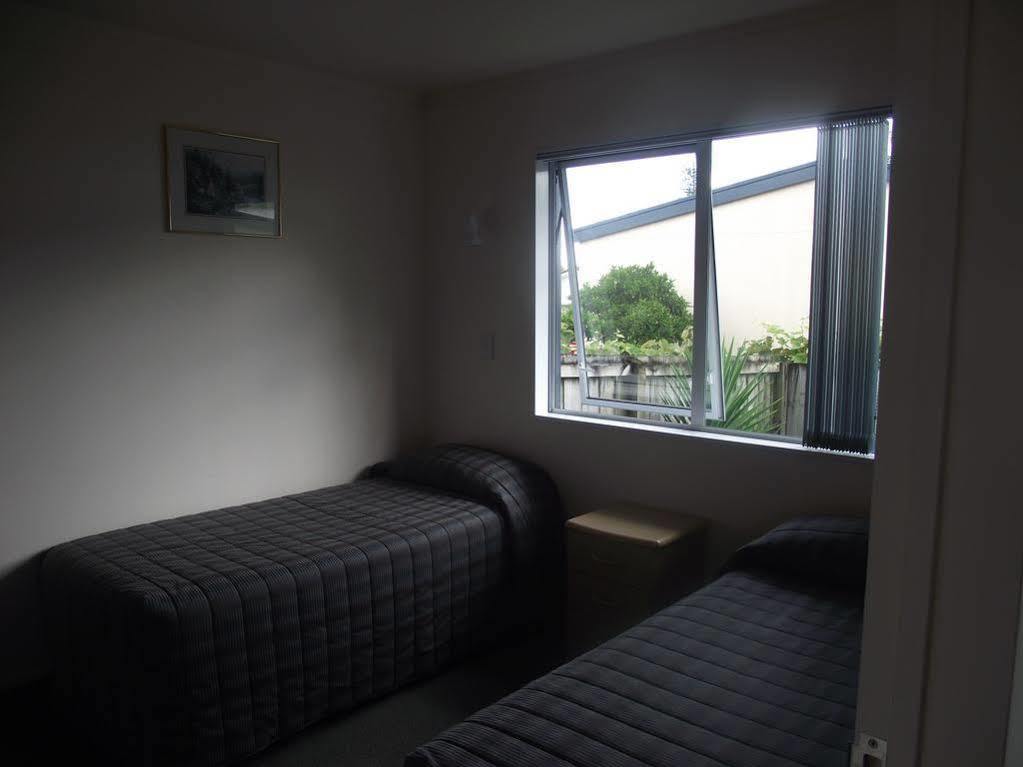 Avenue Heights Motel Whangarei Bagian luar foto